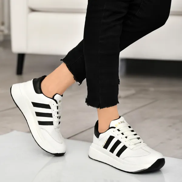 Black_Synthetic_Sports_Shoes_For_Women