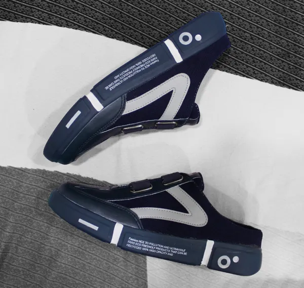 Navy_Mesh_Sports_Shoes_For_Men