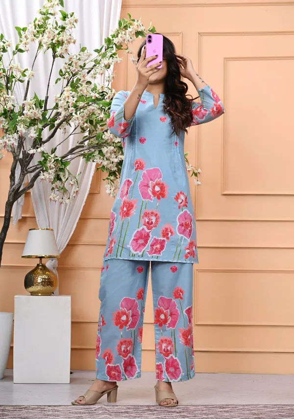 Lavender_Bloom_Printed_Cotton_Kurta_Set_For_Women