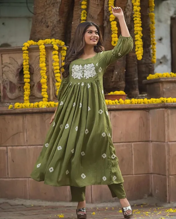 Green_Premium_Regular_Fit_Cotton_A_Line_Kurti_Set_For_Women