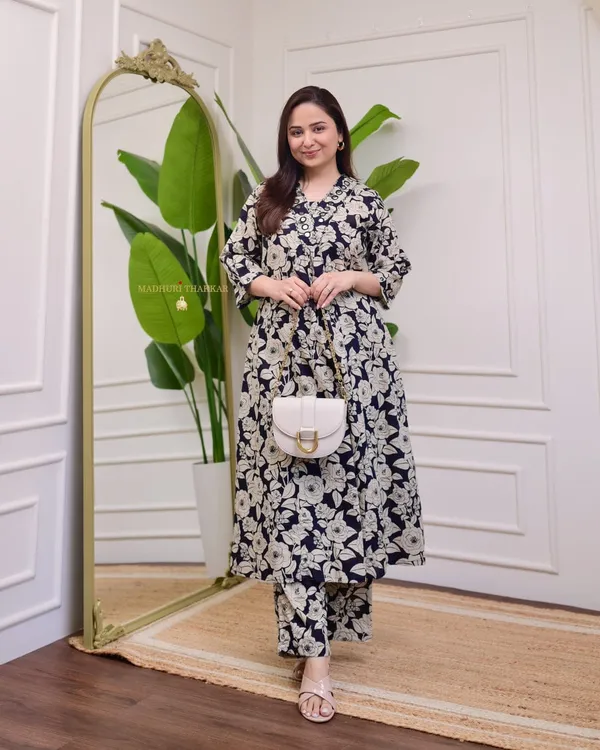 Multicolor_Special_Premium_Cotton_Suit_Set_For_Women