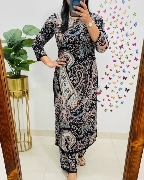 Black_Trending_Regular_Fit_Kurti_With_Pant_Set_For_Women