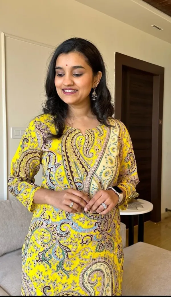 Yellow_Regular_Fit_Trending_Kurti_With_Pant_Set_For_Women