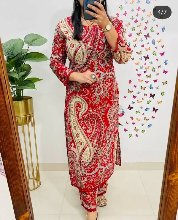 Maroon_Regular_Fit_Trending_Kurti_With_Pant_Set_For_Women