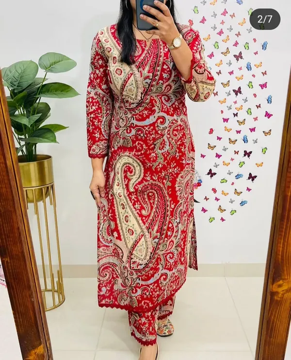 Maroon_Regular_Fit_Trending_Kurti_With_Pant_Set_For_Women