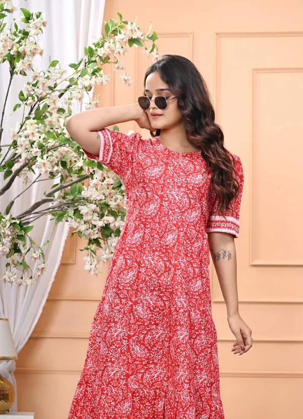 New_Trending_Red_Color_Middi_For_Women