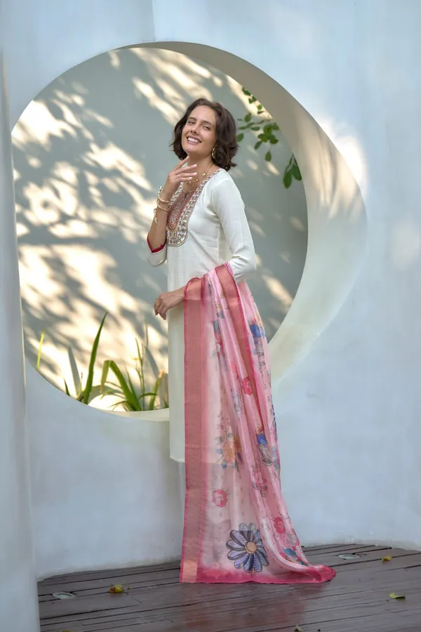 Off_White_Everyday_Kurti_Set_In_Vatican_With_Flowing_Dupatta_For_Women