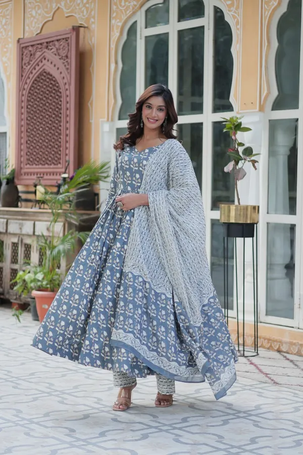 Grey_Grace_Cotton_Ensemble