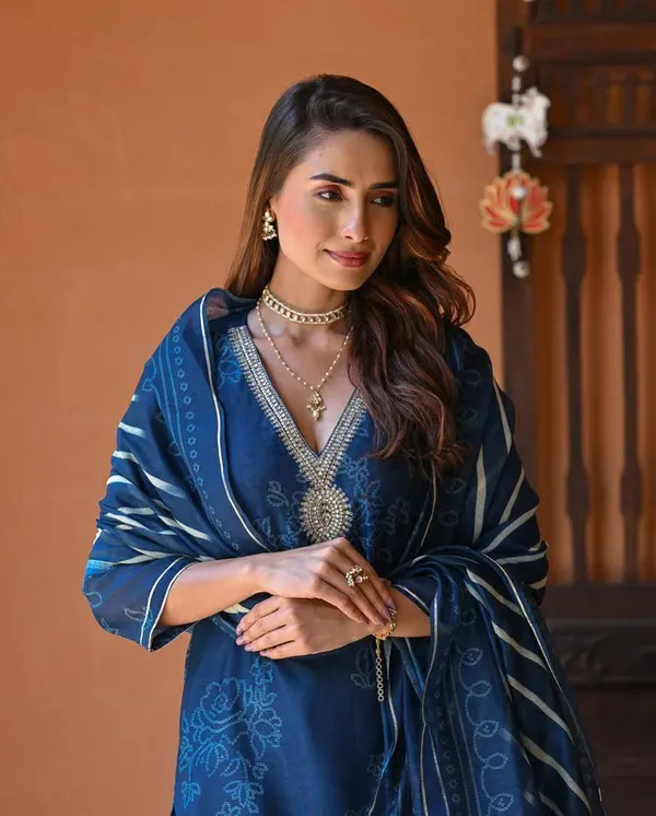 Blue_Sequined_Rayon_Kurti_Set