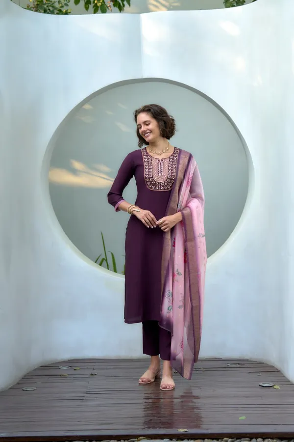 Purple_Soft_Hue_Kurti_Set_With_Sheer_Organza_Finish_For_Women