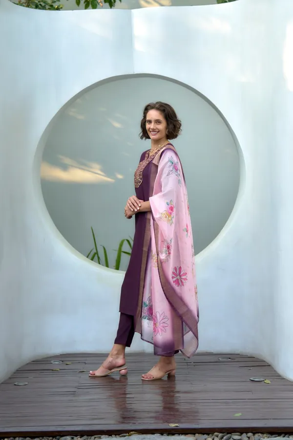 Purple_Soft_Hue_Kurti_Set_With_Sheer_Organza_Finish_For_Women