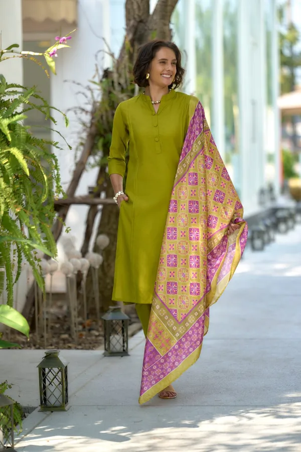Mehendi_Daily_Wear_Kurti_Set_In_Vatican_With_Ethnic_Detailing_For_Women