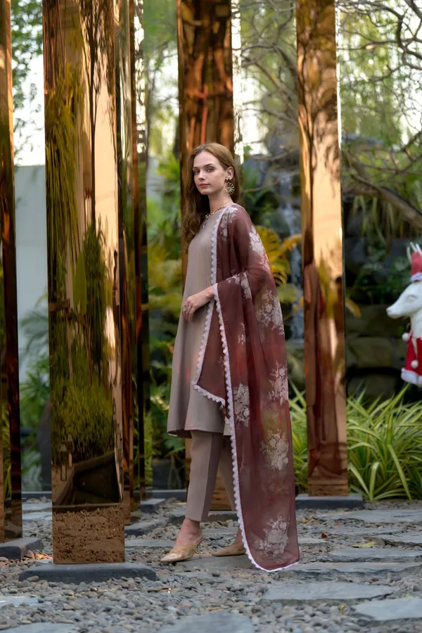 Grey_Embroidered_Kurti_Set_With_Weightless_Dupatta_For_Women