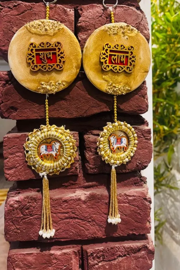Diwali_housewarming_Ridhi_-Sidhi_/_Shubh-_Labh__door_hanging_Decor_gift,_hamper,_wedding