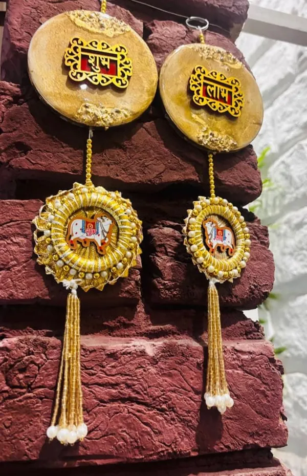 Diwali_housewarming_Ridhi_-Sidhi_/_Shubh-_Labh__door_hanging_Decor_gift,_hamper,_wedding