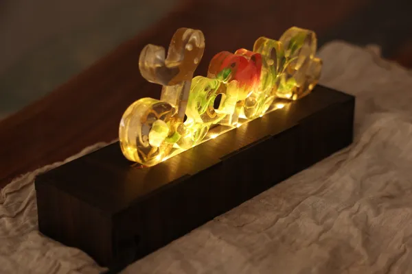 Multicolor_Wood_Personalized_Led_Lamp_With_Flower_Preservation