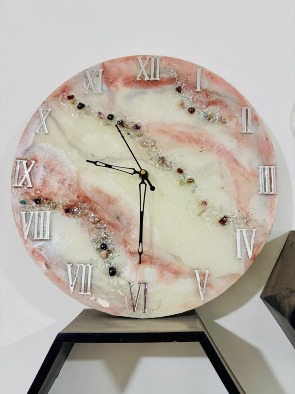 Pink_Wood_&_Resin_Pearl_Clock