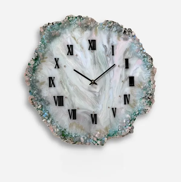 Cyan_Pink_Wood_&_Resin_Premium_Clock_Luxury_Crystal_Abstract_Epoxy_Agate_Wall_Clock_For_Home_Decor