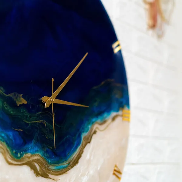 Royal_Blue_Wood_&_Resin_Silent_Clock_30Cm_For_Decoration