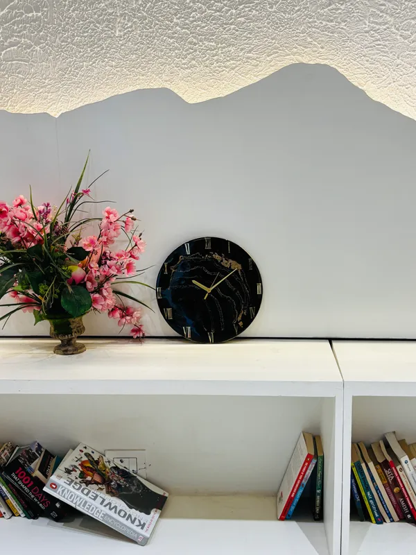 Black_Epoxy_Wall_Clock_For_Home_Decor
