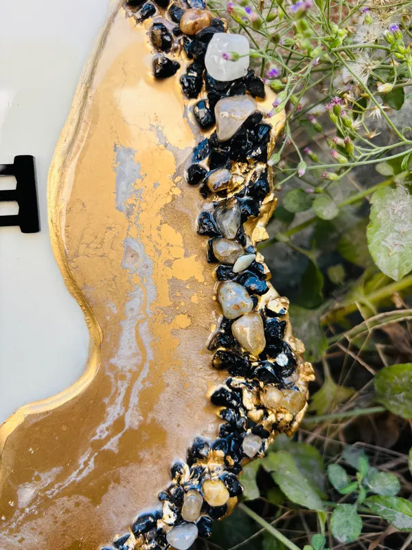 Large_Agate_Stone_Abstract_Resin_Clock_Golden_Creme_Color