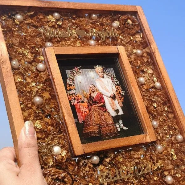Multicolor_Resin_Varmala_Flower_Bouquet_Personalized_Photo_Frame_Wedding_Garland_Preservation_Service_Mala_Preservation