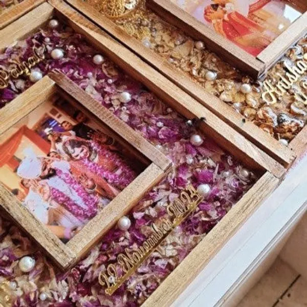 Multicolor_Resin_Varmala_Flower_Bouquet_Personalized_Photo_Frame_Wedding_Garland_Preservation_Service_Mala_Preservation