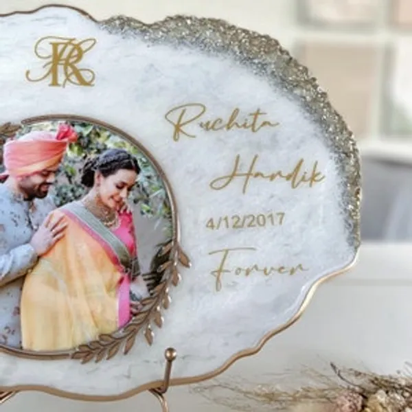 Multicolor_Wood_&_Resin_Buy_Personalized_Frame_Flower_Preservation_&_Preserved_Bouquet_Gift