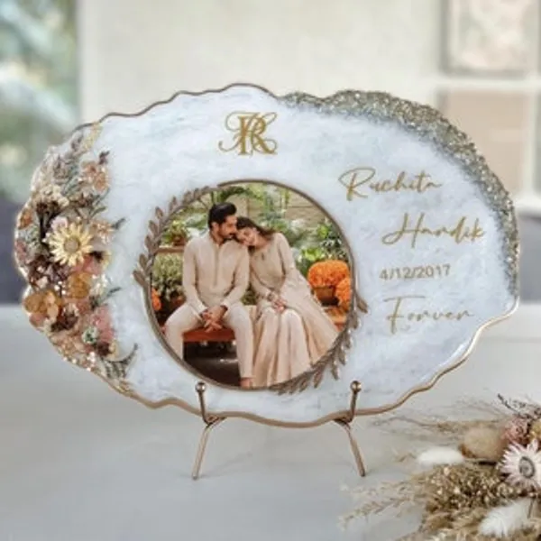 Multicolor_Wood_&_Resin_Buy_Personalized_Frame_Flower_Preservation_&_Preserved_Bouquet_Gift