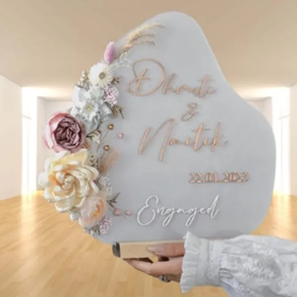 Multicolor_Wood_&_Resin_Flower_Preservation_Bouquet_Frame