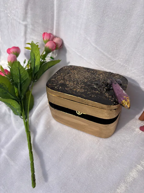 Multicolor_Resin_Valentine'S_Day_Gift_Wooden_Jewelry_Box,_Bracelet_Holder_&_Jewelry_Organize