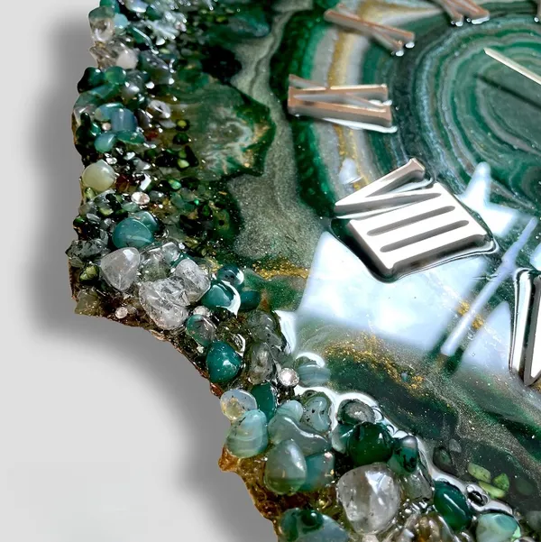 Multicolor_Wood_&_Resin_Clock_Handmade_Epoxy_Wall_Clock_With_Green_&_Black_Coated_Glittered_Crystals_And_Small_Pieces_Of_Glass_High_Quality_Glorious_Piece