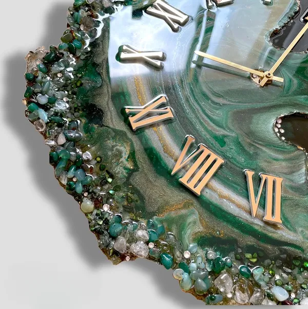 Multicolor_Wood_&_Resin_Clock_Handmade_Epoxy_Wall_Clock_With_Green_&_Black_Coated_Glittered_Crystals_And_Small_Pieces_Of_Glass_High_Quality_Glorious_Piece
