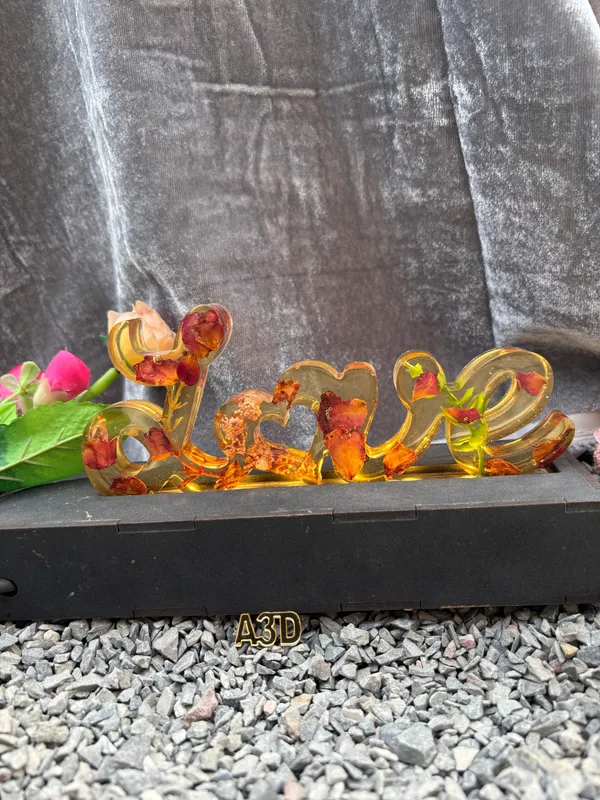 Multicolor_Wood_Personalized_Led_Lamp_With_Flower_Preservation