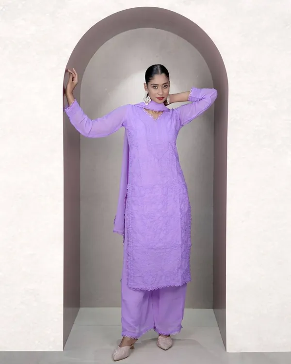 Levender_Embroidered_Kurta_Palazoo_with_Dupatta