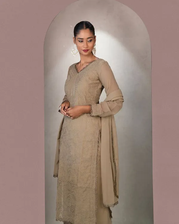 Mehndi_Green_Embroidered_Kurta_Palazoo_with_Dupatta