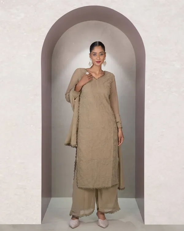 Mehndi_Green_Embroidered_Kurta_Palazoo_with_Dupatta