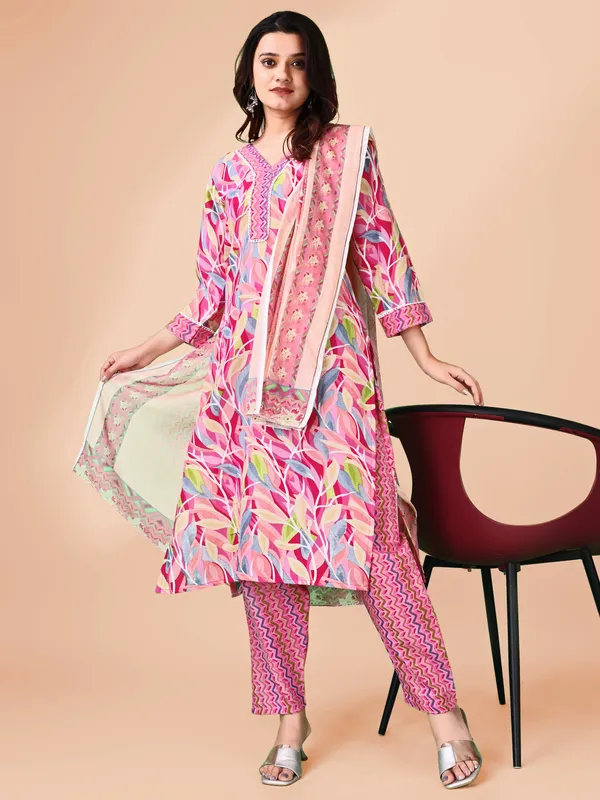 Woman_Cotton_Digital_Print_Kurti-Pant-_Dupatta
