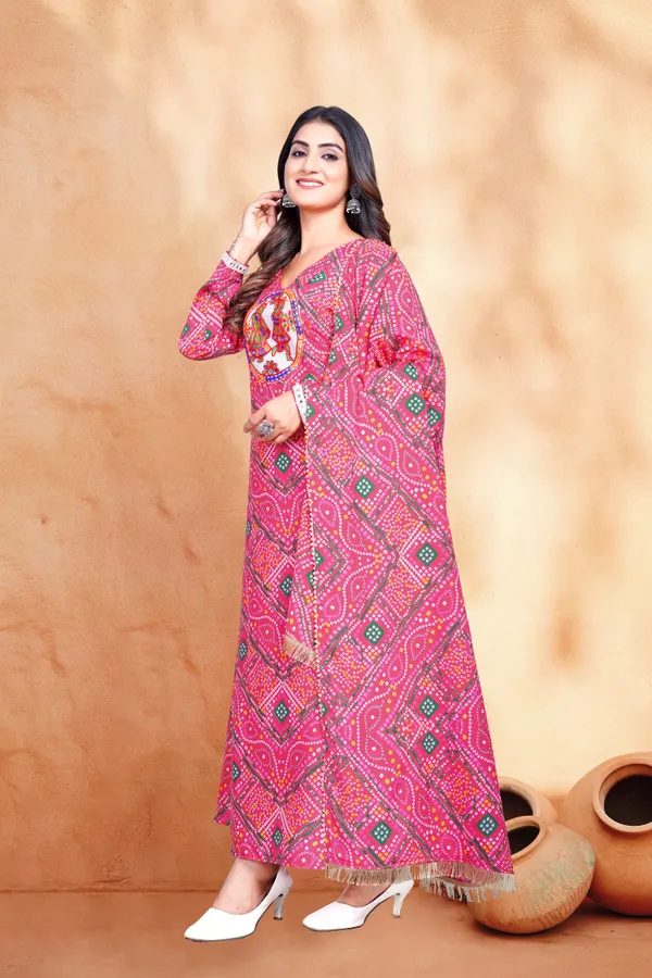 Bandhani_Embroidered_Pink_Navratri_Gown
