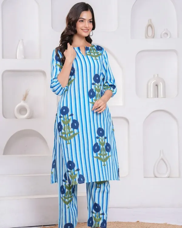 Blue_Floral_Striped_Kurta_Set