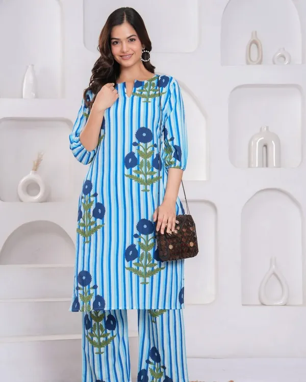 Blue_Floral_Striped_Kurta_Set