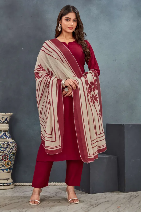 Red_Plain_Kurta_Pant_With_Dupatta_Suit