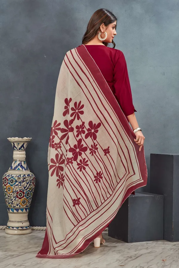 Red_Plain_Kurta_Pant_With_Dupatta_Suit