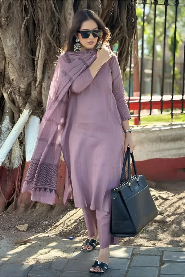Pink_Cotton_Straight_Kurta-Pant_&_Dupatta