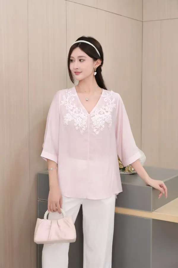 Ligth_Pink_Embroidered_V-Neck_Top