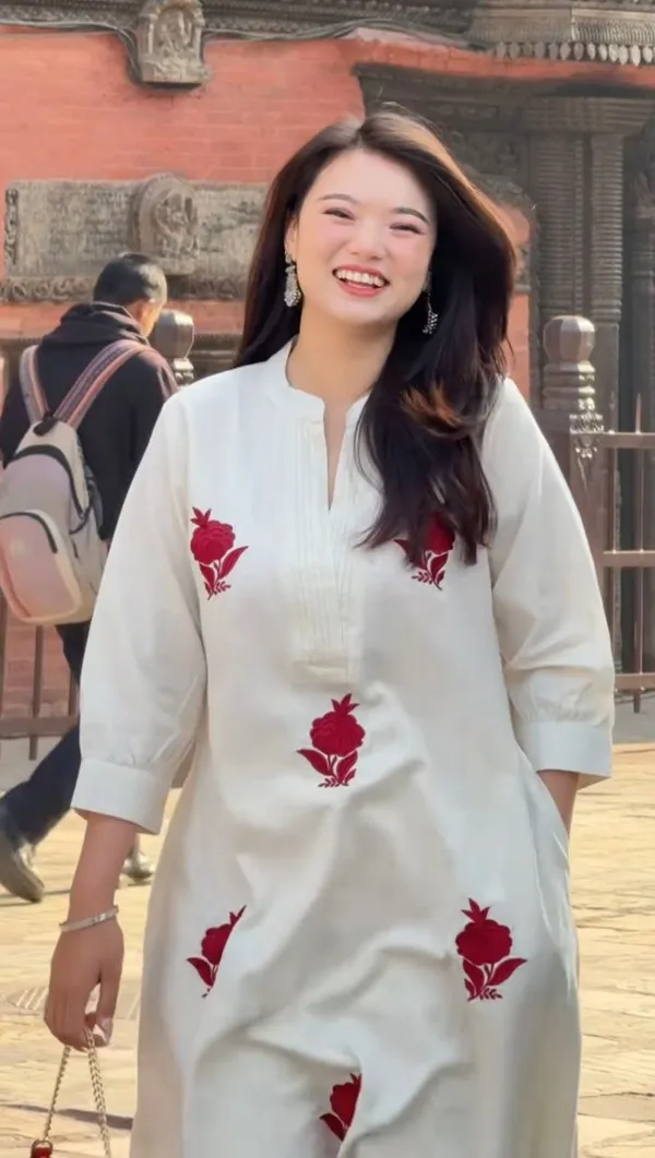 Pure_Chanderi_White_Kurta_with_Red_Embroidery