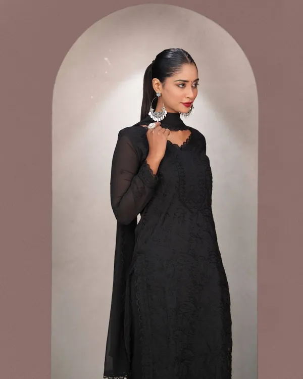 Black_Embroidered_Kurta_Palazoo_with_Dupatta