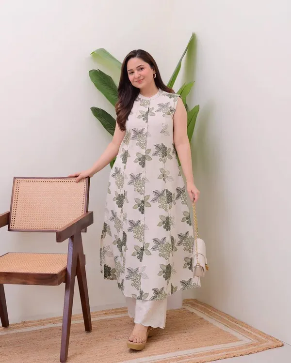 greenPrinted_Sleeveless_Cotton_Kurta_with_Palazzo_Set