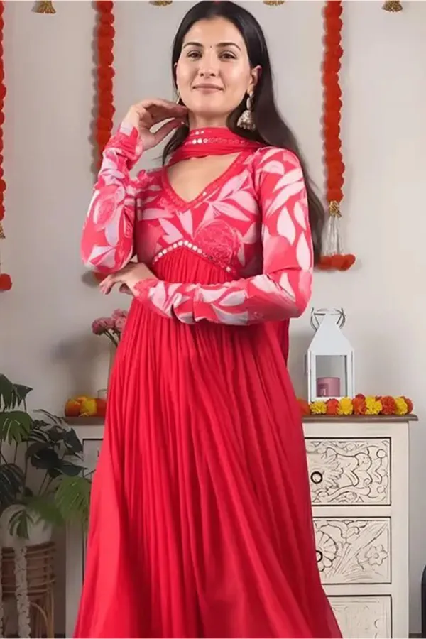 Heavy_Georgette_Embroidery_Lace_Gown