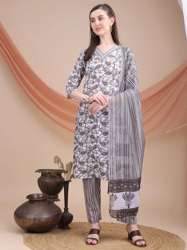 Heavy_Cotton_Kurti_With_Pant_&_Dupatta